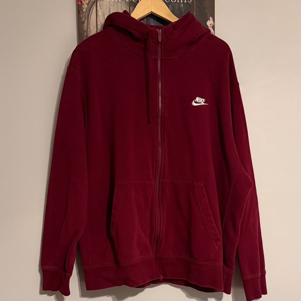 Nike Men’s Burgundy Full-Zip Hoodie XXL
